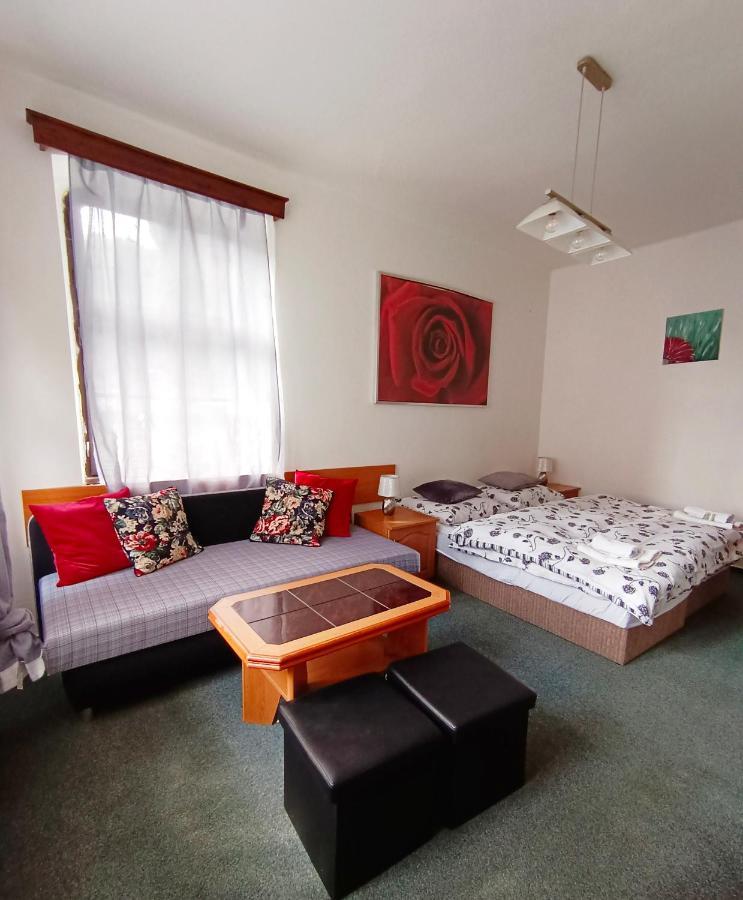 Hotel Labe 흐렌스코 외부 사진