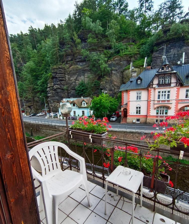 Hotel Labe 흐렌스코 외부 사진